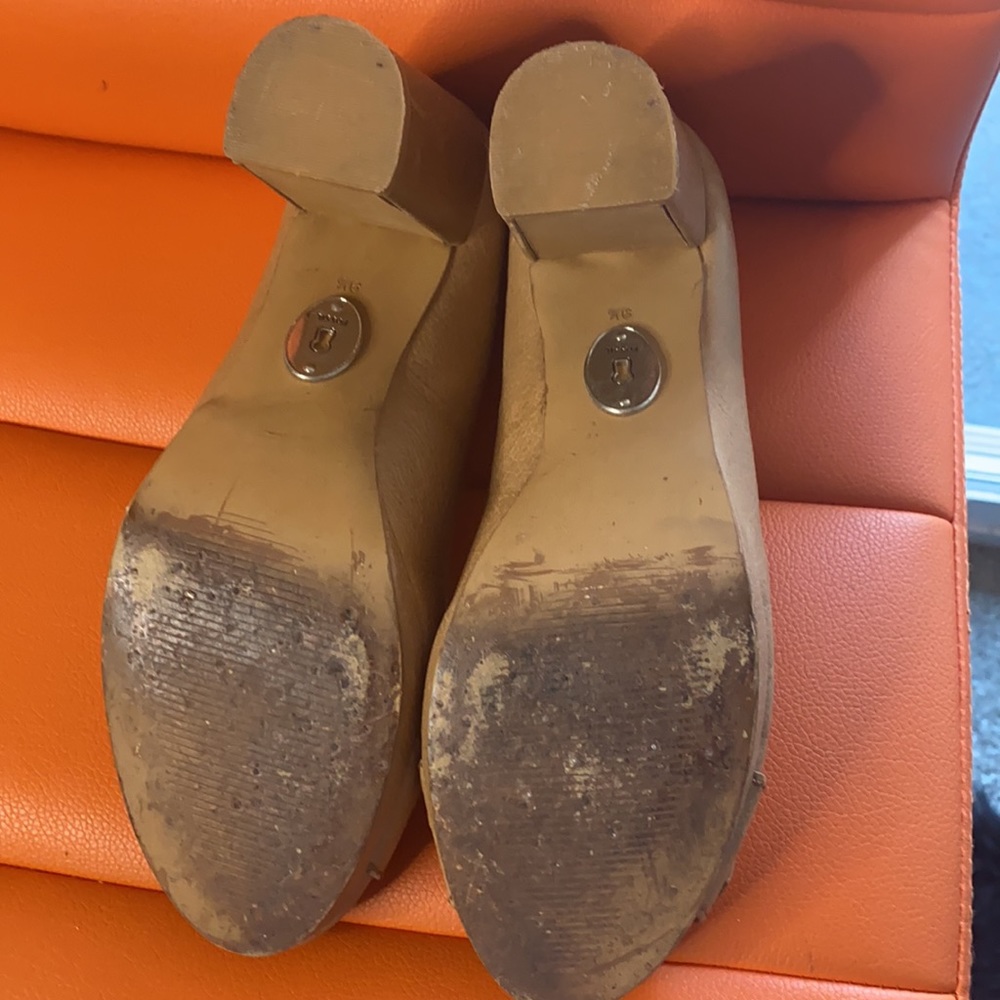 Fossil Heels In Good Condition. - image 5